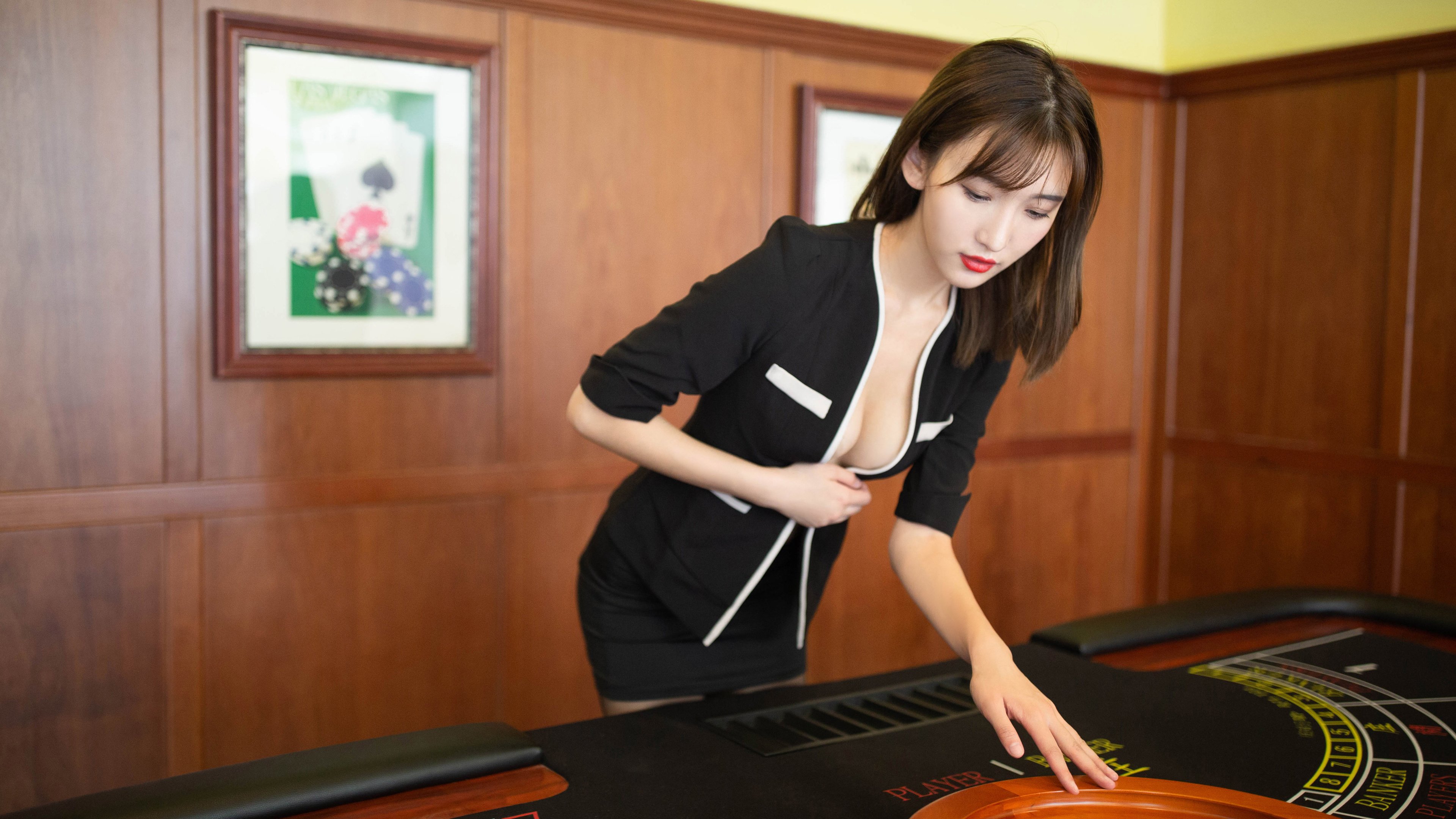 佩德里西决生死战接管比赛，葡萄牙粉碎丹麦童话