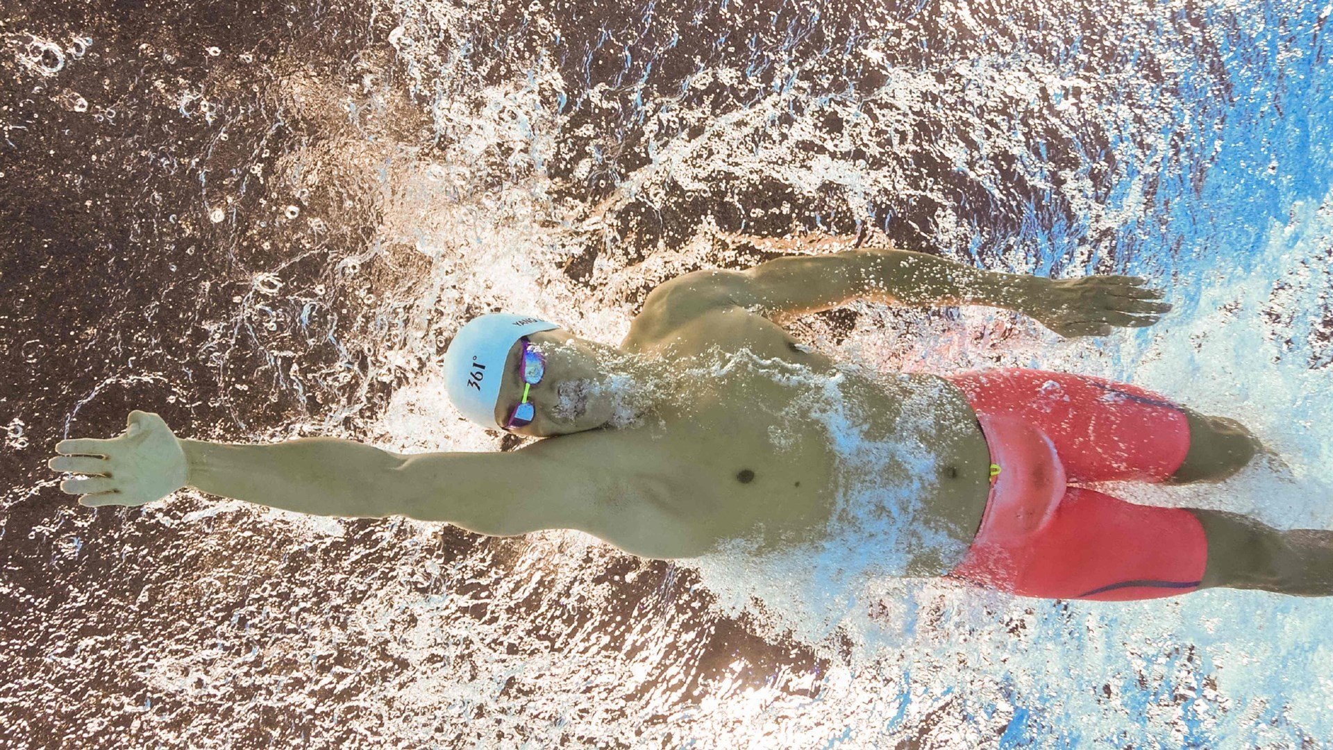 世界排名争夺战之夜，约基奇成为全场焦点